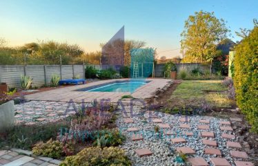 Fully fitted 3 bedroom House For Rent