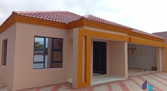 5 Bedroom House for Sale