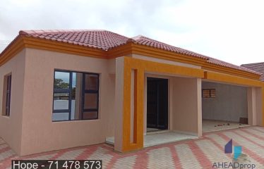 5 Bedroom House for Sale