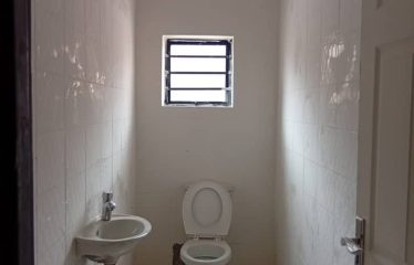 5 Bedroom House for Sale