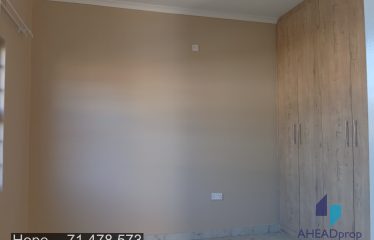 2 beds Available for Rent