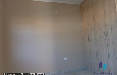 2 beds Available for Rent