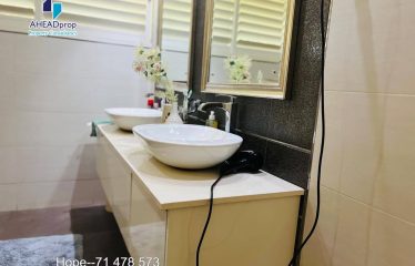 6 Bedroom Property For Sale