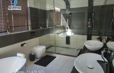 6 Bedroom Property For Sale